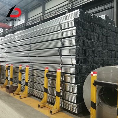 Chất lượng cao Ss330 Ss400 S235jr Q195 Q235 Q345 Độ dày 0,6-25mm Đơn vị hóa kích thước và bề mặt hình vuông / hình chữ nhật ống thép kẽm với giá nhà sản xuất